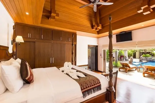 6-Bedroom Pool Villa