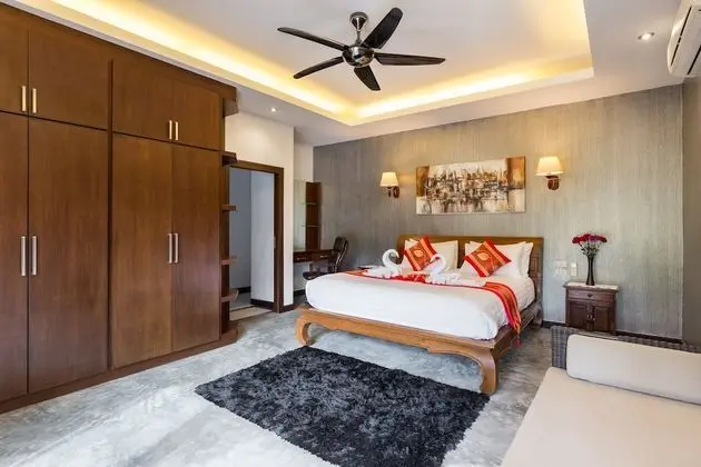 6-Bedroom Pool Villa