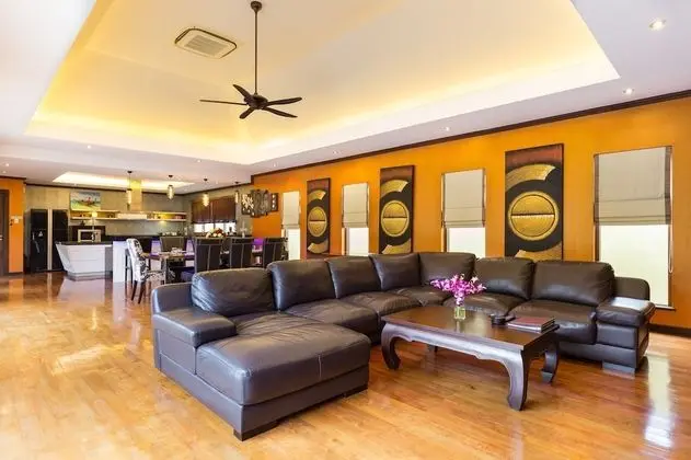 6-Bedroom Pool Villa