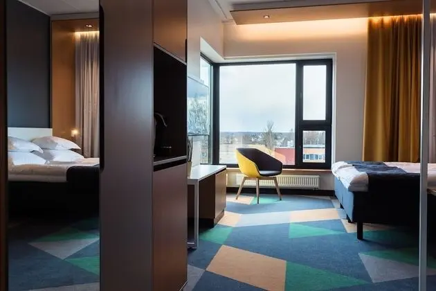 Family Oda, Bağlantılı Odalar