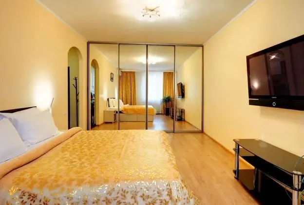 Elite Apart Daire, 1 Yatak Odası, Mutfak (Anny Akhmatovoi St 30)