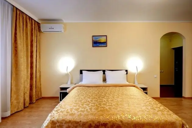 Elite Apart Daire, 1 Yatak Odası, Mutfak (Anny Akhmatovoi St 30)