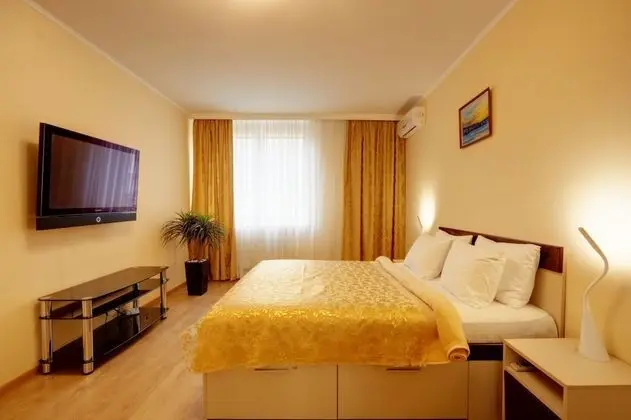 Elite Apart Daire, 1 Yatak Odası, Mutfak (Anny Akhmatovoi St 30)