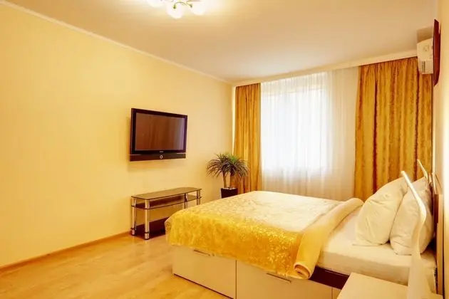Elite Apart Daire, 1 Yatak Odası, Mutfak (Anny Akhmatovoi St 30)