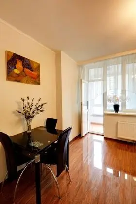 Elite Apart Daire, 1 Yatak Odası, Mutfak (Anny Akhmatovoi St 30)