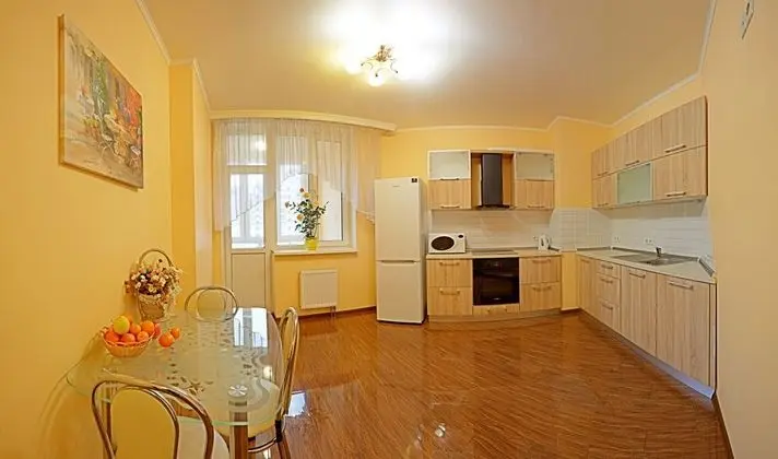 Superior Apart Daire, 1 Yatak Odası, Mutfak (Anny Akhmatovoi St 30)