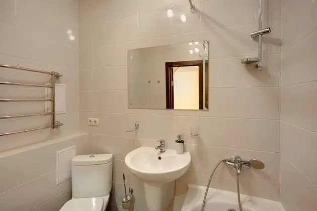 Superior Apart Daire, 1 Yatak Odası, Mutfak (Anny Akhmatovoi St 30)