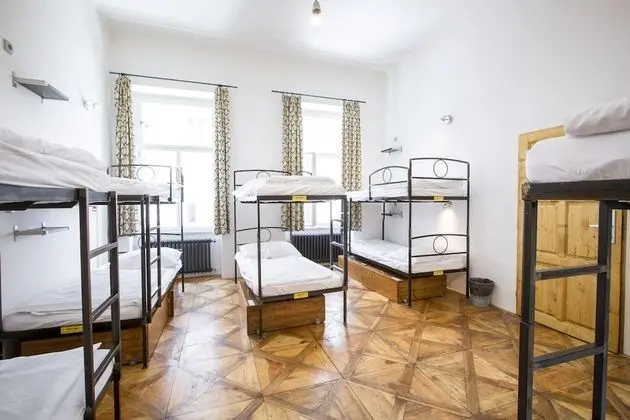 Ortak Ranzalı Oda, Karma Ranzalı Oda (8-10 beds)