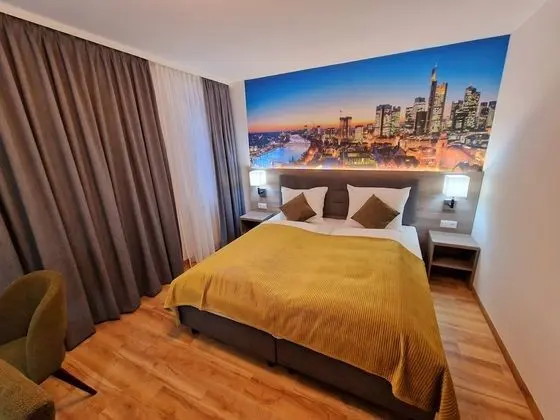 Design Tek Büyük veya İki Ayrı Yataklı Oda