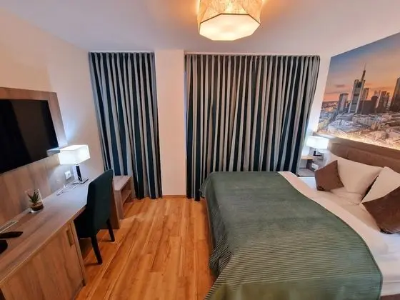 Design Tek Büyük veya İki Ayrı Yataklı Oda