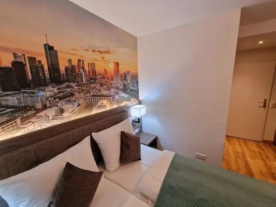 Design Tek Büyük veya İki Ayrı Yataklı Oda