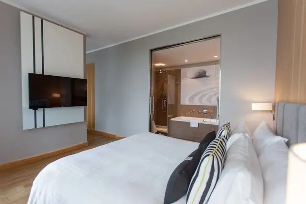 Süit, 1 En Büyük (King) Boy Yatak, Balkon, Deniz Manzaralı