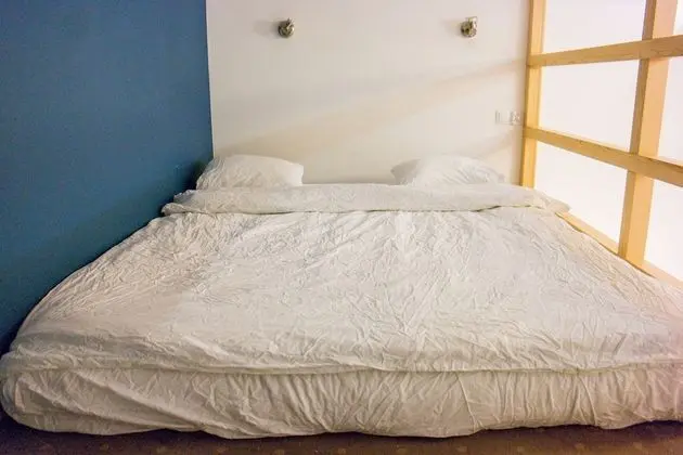 Dört Kişilik Oda, Asma Kat