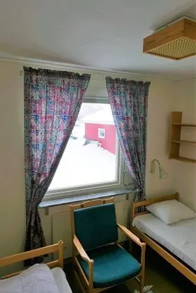 İki Ayrı Yataklı Oda (private WC, shared shower)