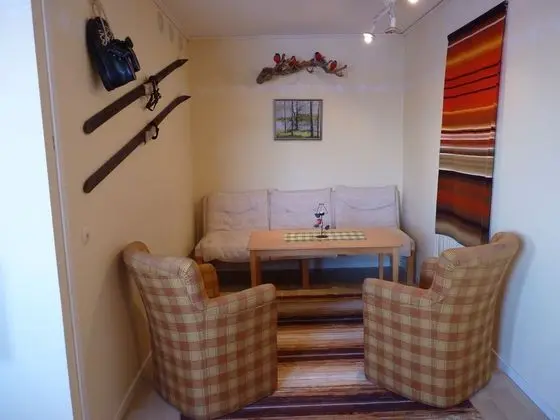 Üç Kişilik Oda (private WC, shared shower)