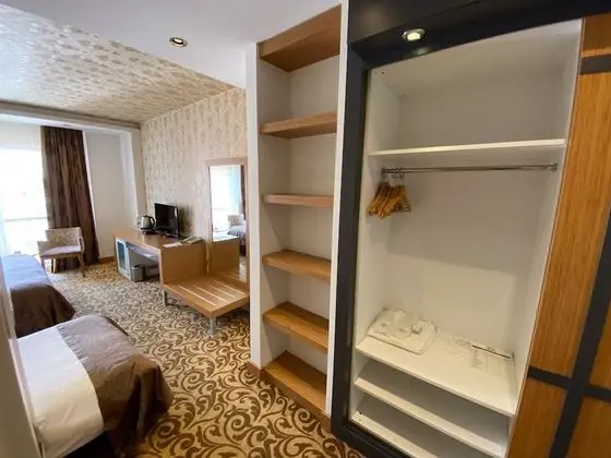 Standard Tek Büyük Yataklı Oda