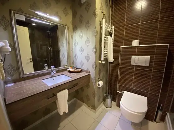 Standard Tek Büyük Yataklı Oda