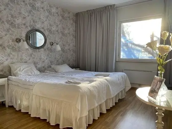 Tek Büyük Yataklı Oda (One extra bed)