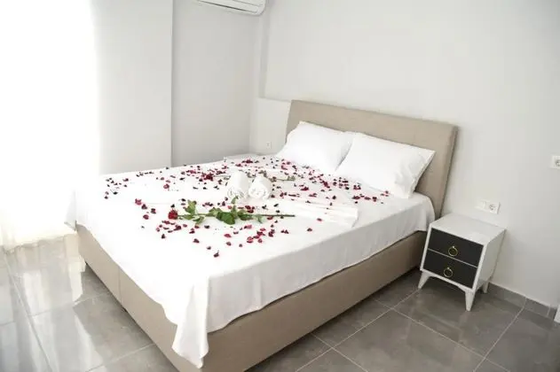 Apart Oda, Deniz Manzaralı, Balkonlu