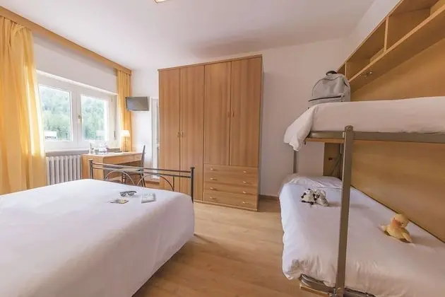 Superior Dört Kişilik Oda