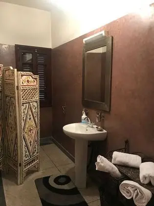 Premium Tek Büyük Yataklı Oda, Sigara İçilmez, Banyolu/Duşlu
