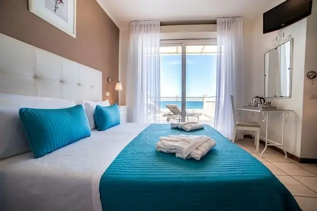 Superior Tek Büyük Yataklı Oda