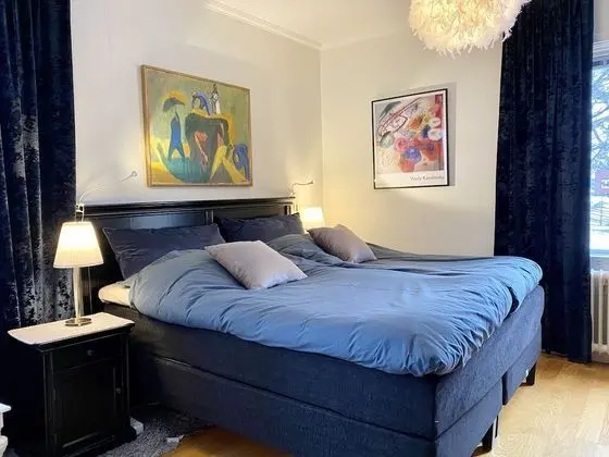 Tek Büyük Yataklı Oda, Ortak Banyo