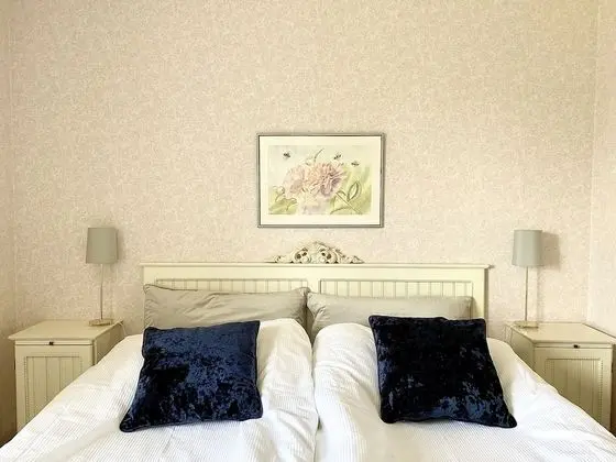 Tek Büyük Yataklı Oda, Ortak Banyo