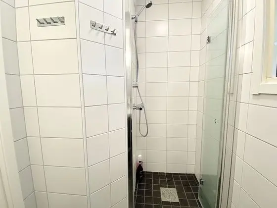 Tek Büyük Yataklı Oda, Ortak Banyo