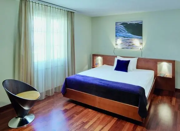 Deluxe Oda, 1 En Büyük (King) Boy Yatak