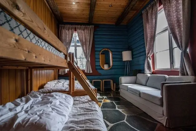 Kulübe, 6 Yatak Odası