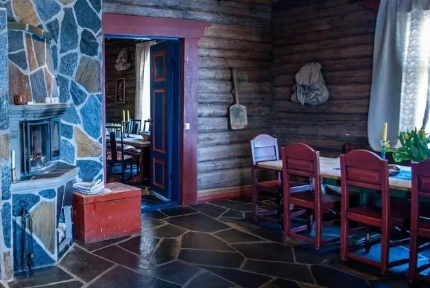 Kulübe, 6 Yatak Odası