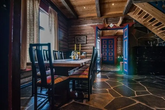 Kulübe, 6 Yatak Odası