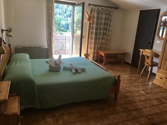 Tek Büyük Yataklı Oda