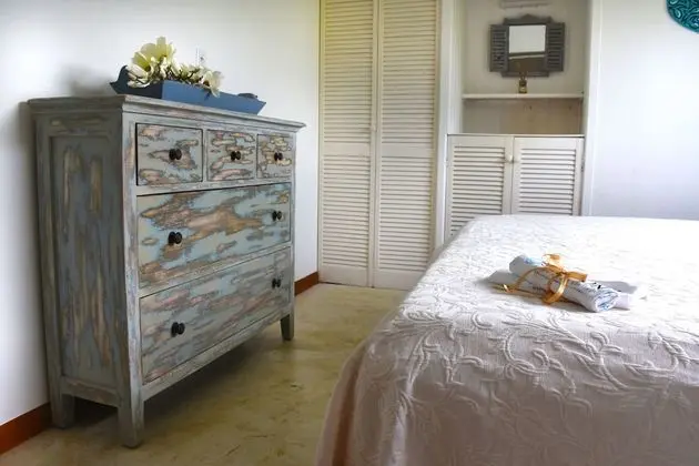 Standard Room + 1 Set of Premium Windsurf Gear