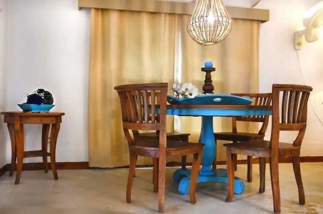 Standard Room + 1 Set of Premium Windsurf Gear
