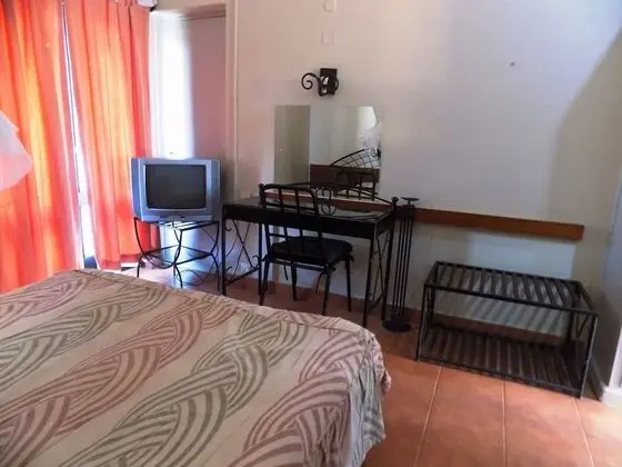 Tek Büyük Yataklı Oda (Old Wing)