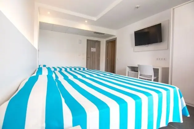 Dört Kişilik Oda (2 adults + 2 children)