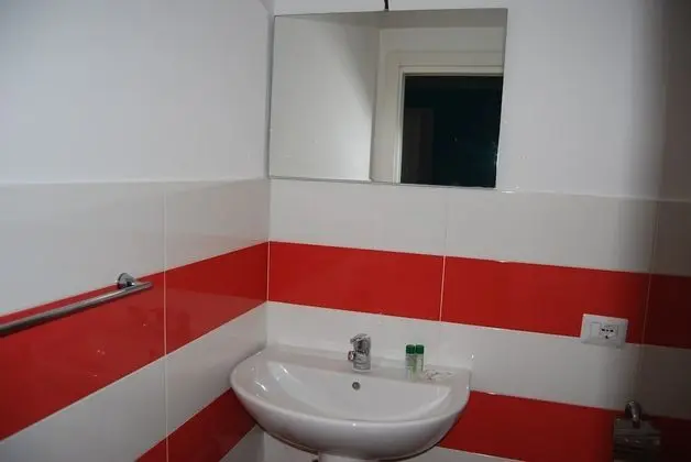 Tek Büyük Yataklı Oda, 1 Büyük (Queen) Boy Yatak, Avlu Manzaralı (3)