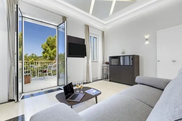 Villa, Sigara İçilebilir