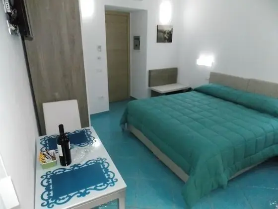 Tek Büyük Yataklı Oda