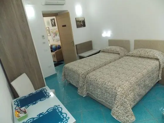 Tek Büyük Yataklı Oda