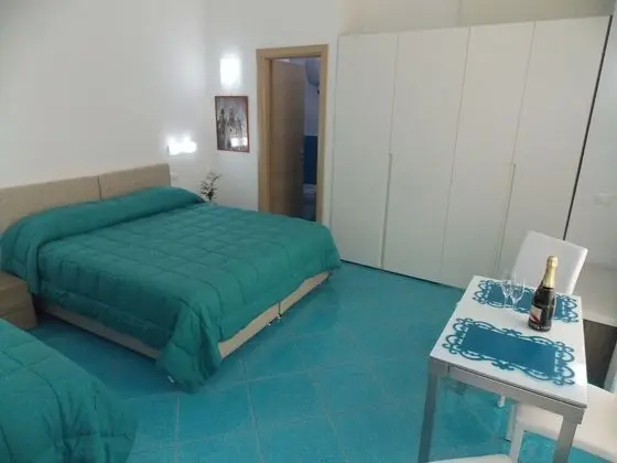 Üç Kişilik Oda