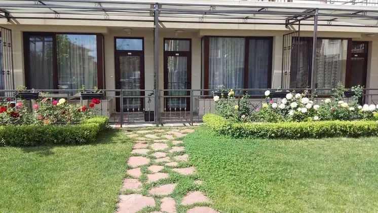 Grand Stüdyo, Balkon