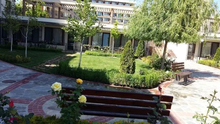 Grand Stüdyo, Balkon