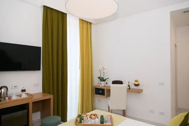 Tek Büyük Yataklı Oda, Balkon