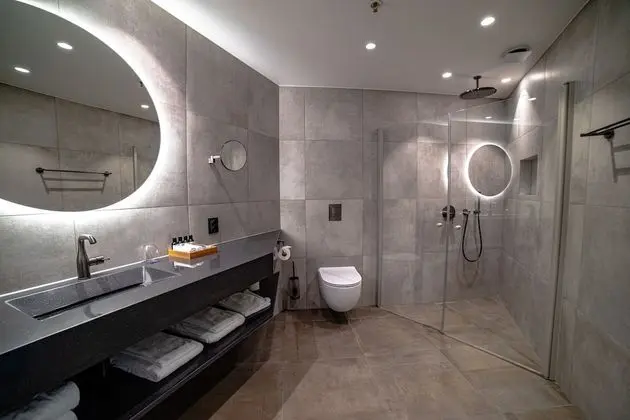 Design Tek Büyük Yataklı Oda, 1 En Büyük (King) Boy Yatak