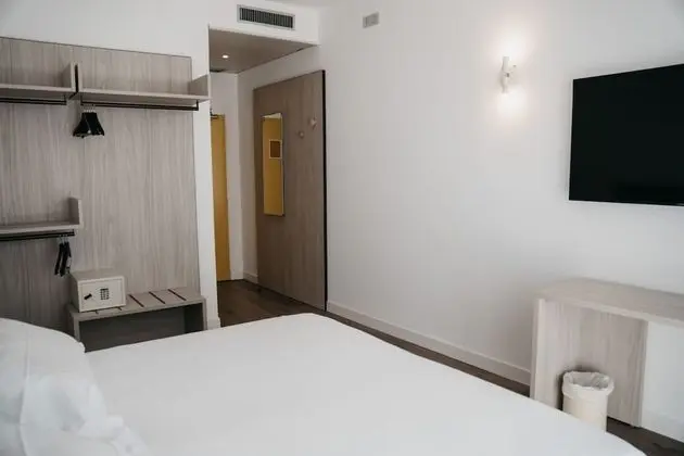 Classic Tek Büyük Yataklı Oda, 1 Çift Kişilik Yatak, Deniz Manzaralı