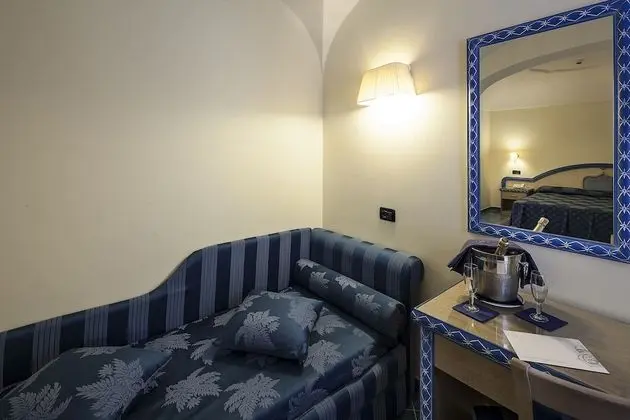Classic Dört Kişilik Oda