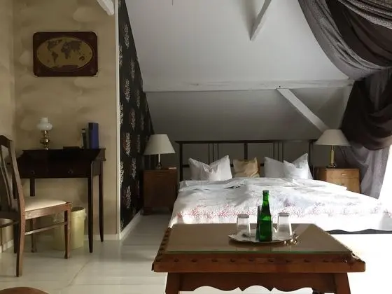 Standard Tek Büyük Yataklı Oda